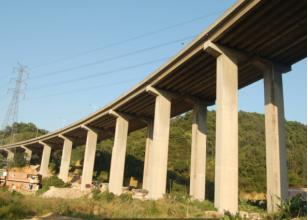 梅隆水庫(kù)特大橋